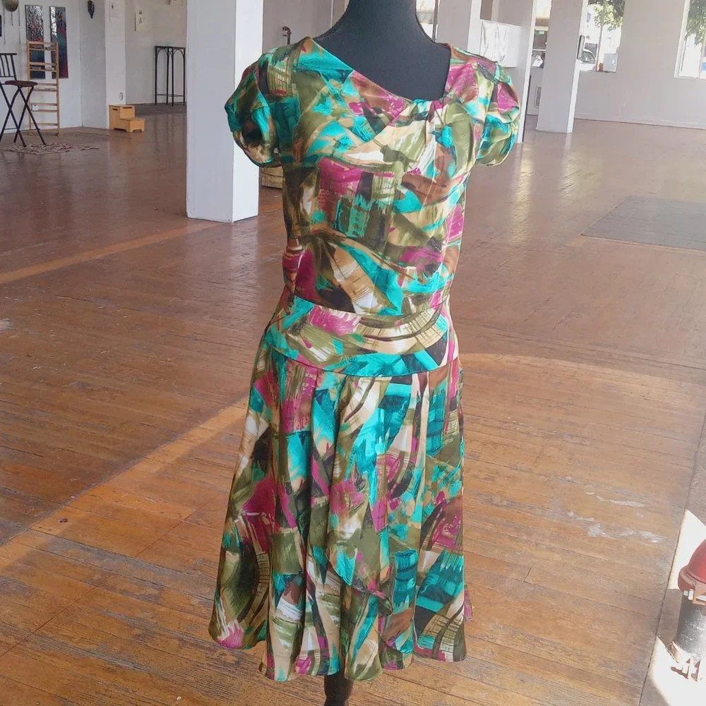 Sunny Leigh vivid Abstract Skirt Set